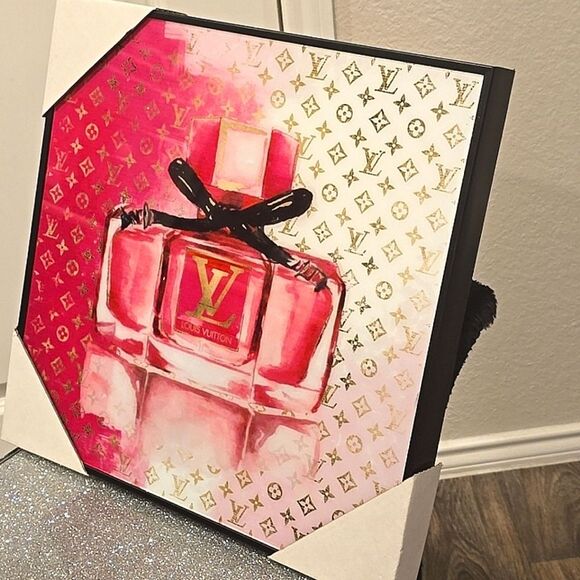 Instinct Style Louis Vuitton LV Logo Framed Wall Decor - Picture 4 of 7